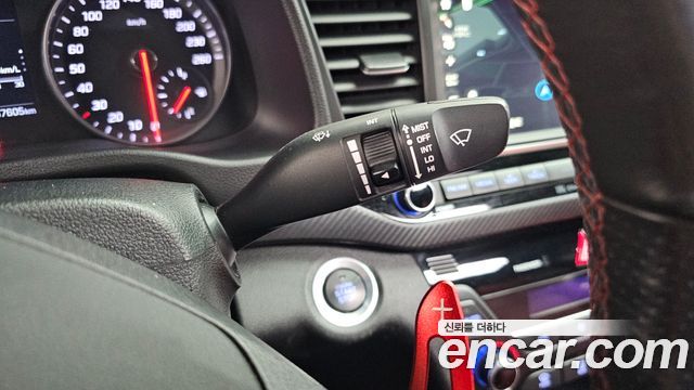 Hyundai AVANTE 2017 — photo 29