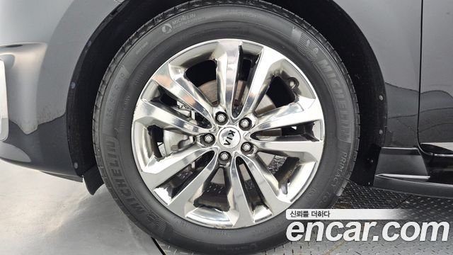Kia Canival 2018 — photo 5