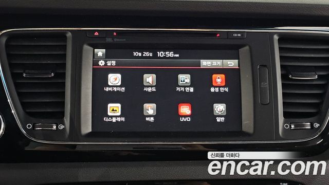 Kia Canival 2018 — photo 16