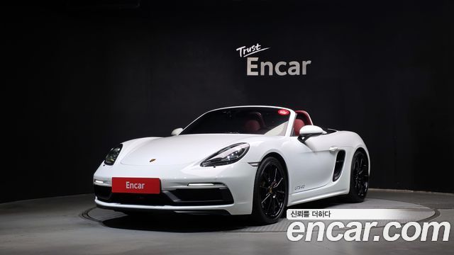 Porsche 718 2023 — photo 1