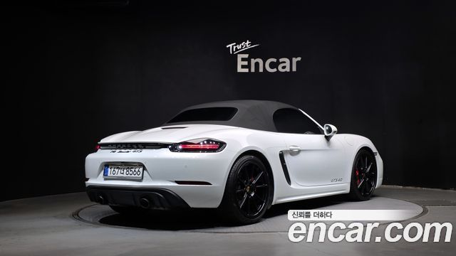 Porsche 718 2023 — photo 2