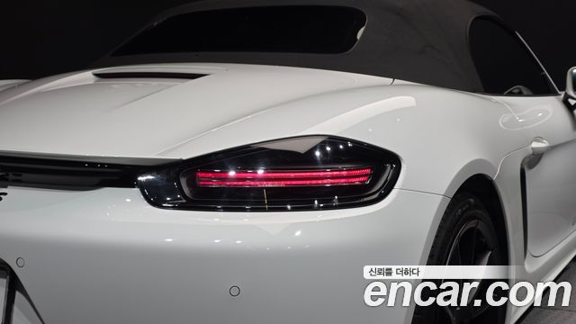 Porsche 718 2023 — photo 9