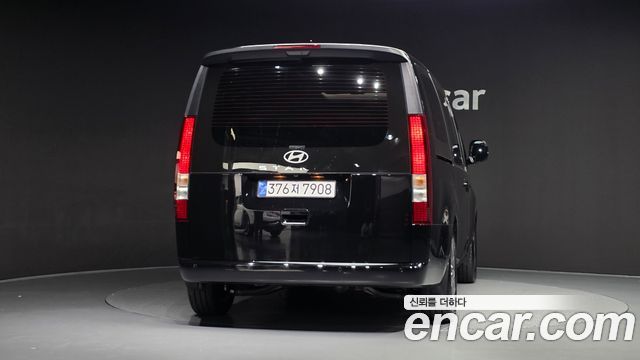 Hyundai Staria 2026 — photo 4