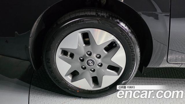 Hyundai Staria 2026 — photo 5