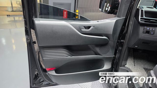 Hyundai Staria 2026 — photo 14