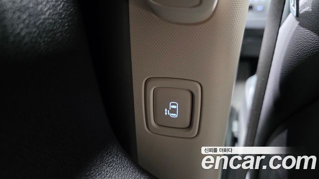 Hyundai Staria 2026 — photo 35