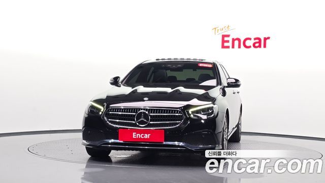 Mercedes-Benz E-Class 2021 — photo 3