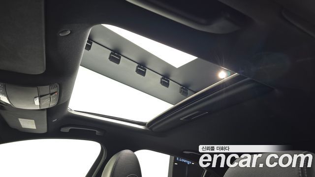 Mercedes-Benz E-Class 2021 — photo 24