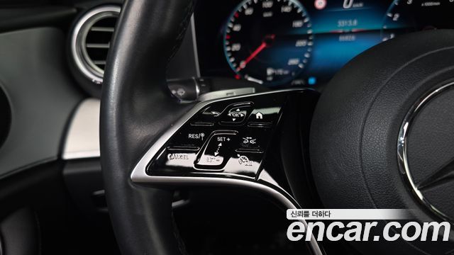 Mercedes-Benz E-Class 2021 — photo 27
