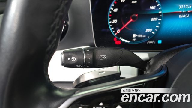 Mercedes-Benz E-Class 2021 — photo 30