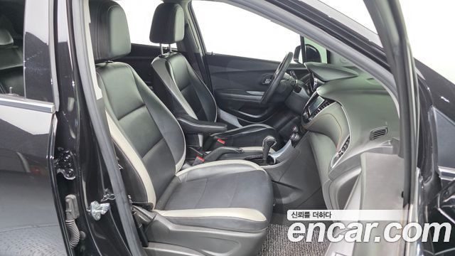 Chevrolet Korea Trax 2018 — photo 17