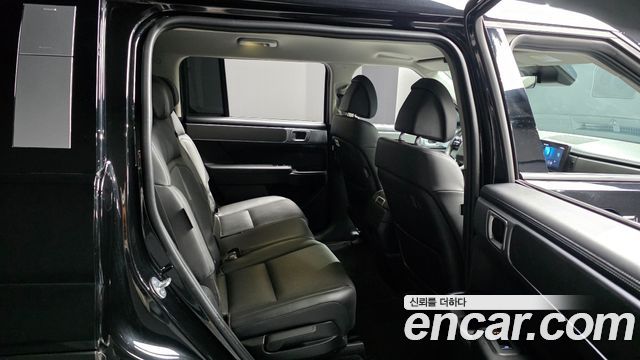 Hyundai Santafe 2024 — photo 12