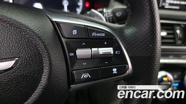 Genesis G70 2021 — photo 31