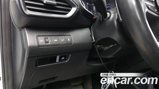 Hyundai Santafe 2022 — photo 23