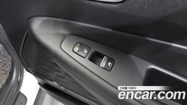 Hyundai Santafe 2022 — photo 25