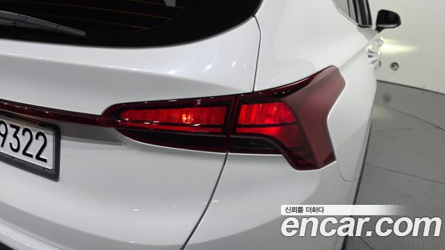 Hyundai Santafe 2022 — photo 9