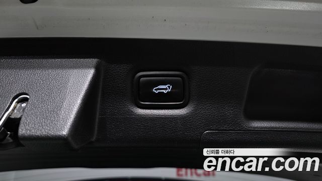Hyundai Santafe 2022 — photo 27