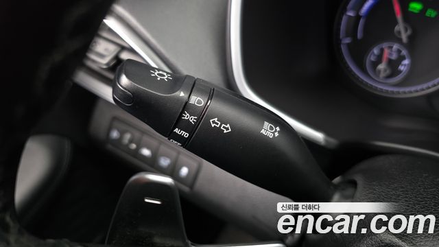 Hyundai Santafe 2022 — photo 28