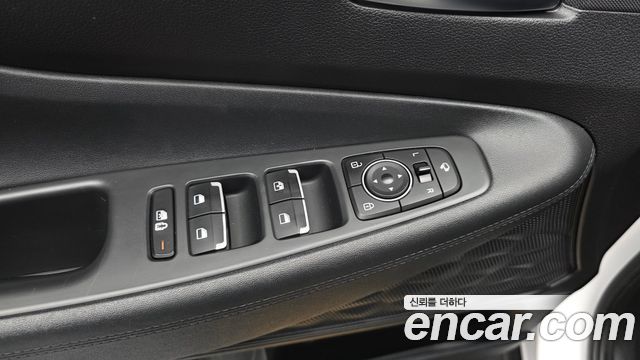 Hyundai Santafe 2022 — photo 30