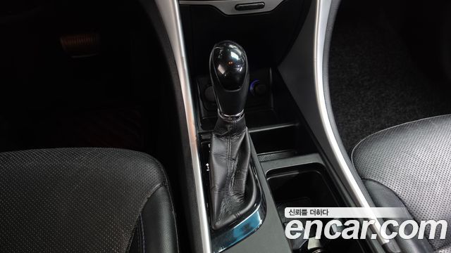 Hyundai Sonata 2012 — photo 12