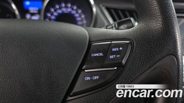 Hyundai Sonata 2012 — photo 22