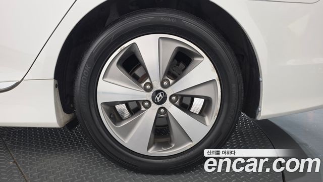 Hyundai Sonata 2012 — photo 7