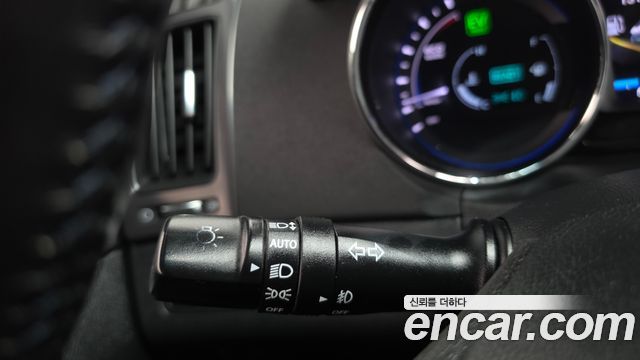 Hyundai Sonata 2012 — photo 28