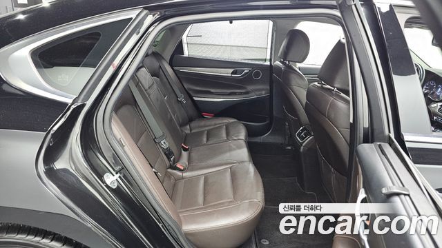 Hyundai Grandeur 2018 — photo 11