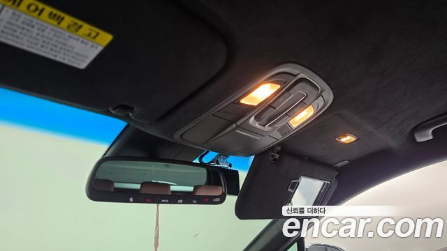 Hyundai Santafe 2019 — photo 21