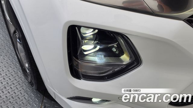 Hyundai Santafe 2019 — photo 8