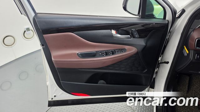 Hyundai Santafe 2019 — photo 14