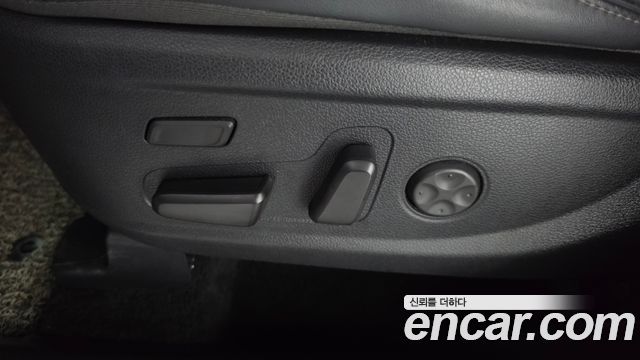 Hyundai Santafe 2019 — photo 31