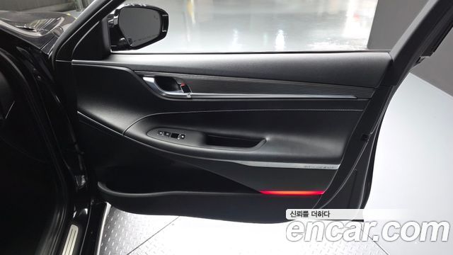 Hyundai Grandeur 2018 — photo 14