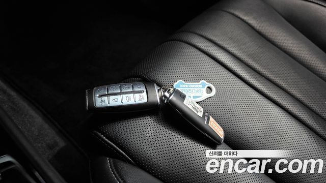 Genesis G80 2023 — photo 21