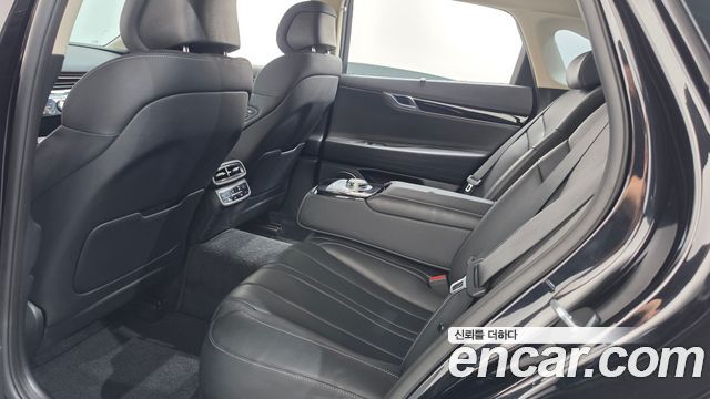 Genesis G80 2023 — photo 26