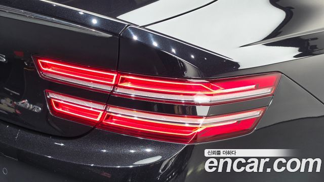 Genesis G80 2023 — photo 9