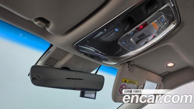 Genesis G80 2023 — photo 28