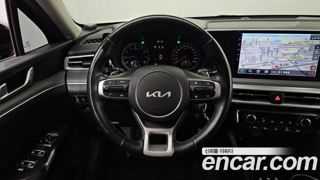 Kia K5 2023 — photo 19