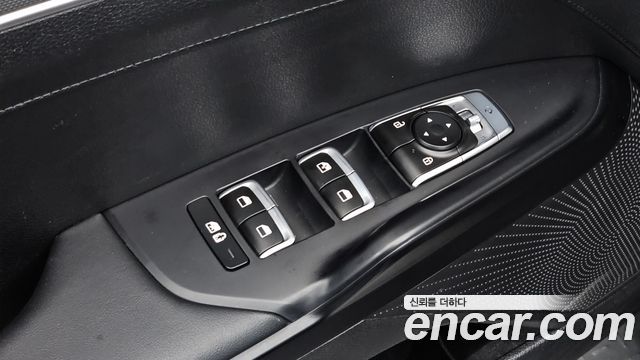 Kia K5 2023 — photo 27