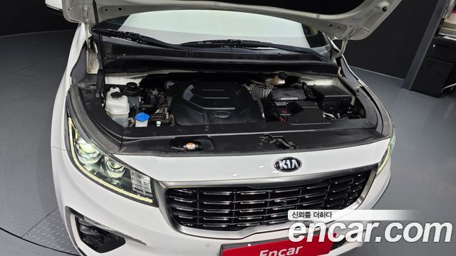 Kia Canival 2020 — photo 6