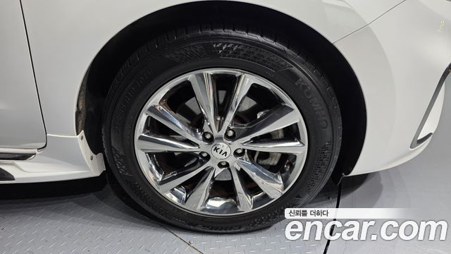 Kia Canival 2020 — photo 7