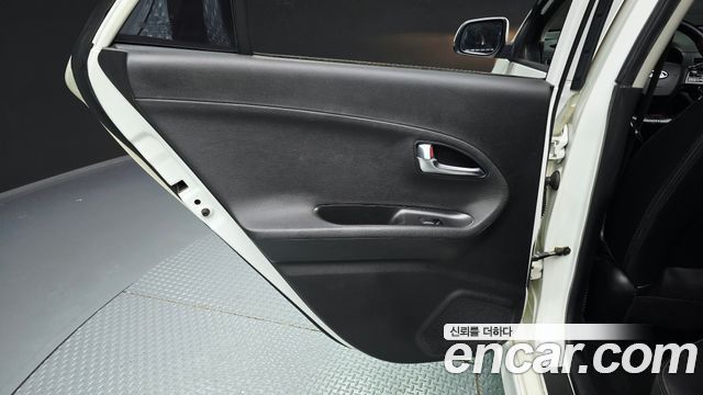 Kia morning 2012 — photo 15