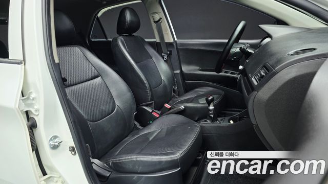 Kia morning 2012 — photo 16