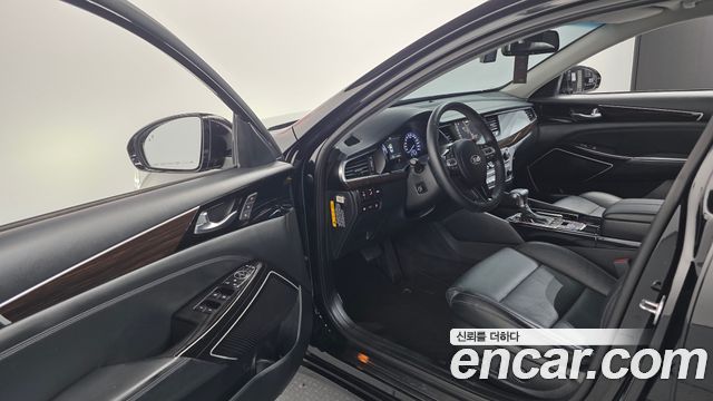 Kia K7 2019 — photo 10