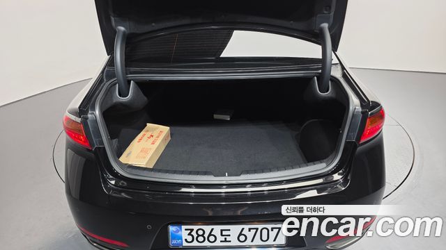 Kia K7 2019 — photo 20