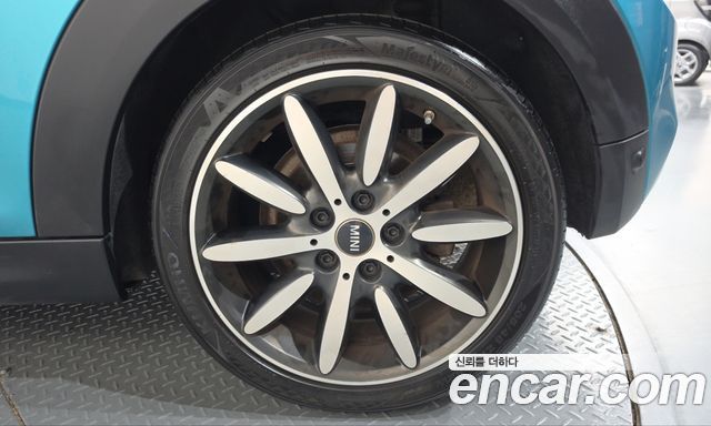 Mini Cooper Convertible 2020 — photo 7