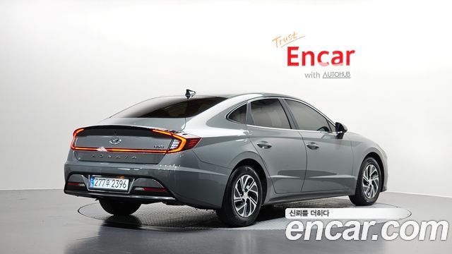 Hyundai Sonata 2022 — photo 2