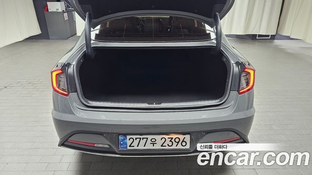 Hyundai Sonata 2022 — photo 26