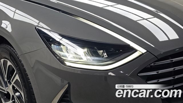 Hyundai Sonata 2022 — photo 8