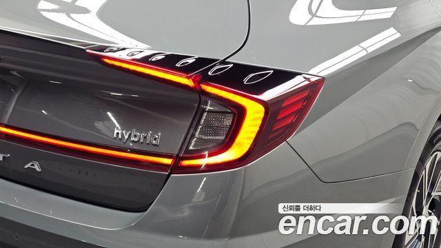 Hyundai Sonata 2022 — photo 9